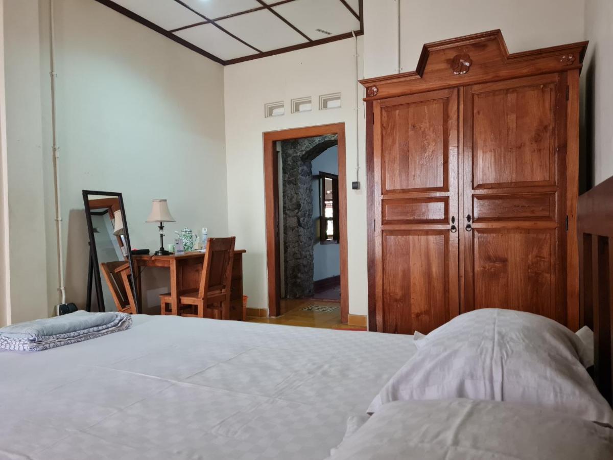 Omah Pitoe Yogya Homestay Yogyakarta Exterior photo
