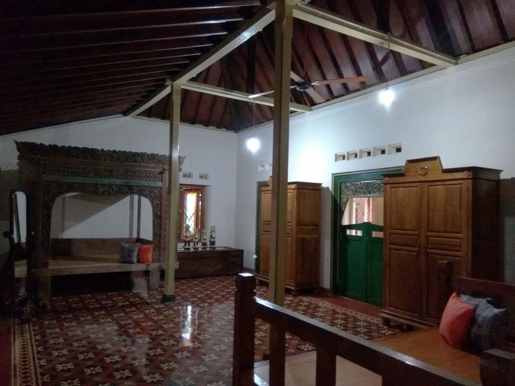 Omah Pitoe Yogya Homestay Yogyakarta Exterior photo